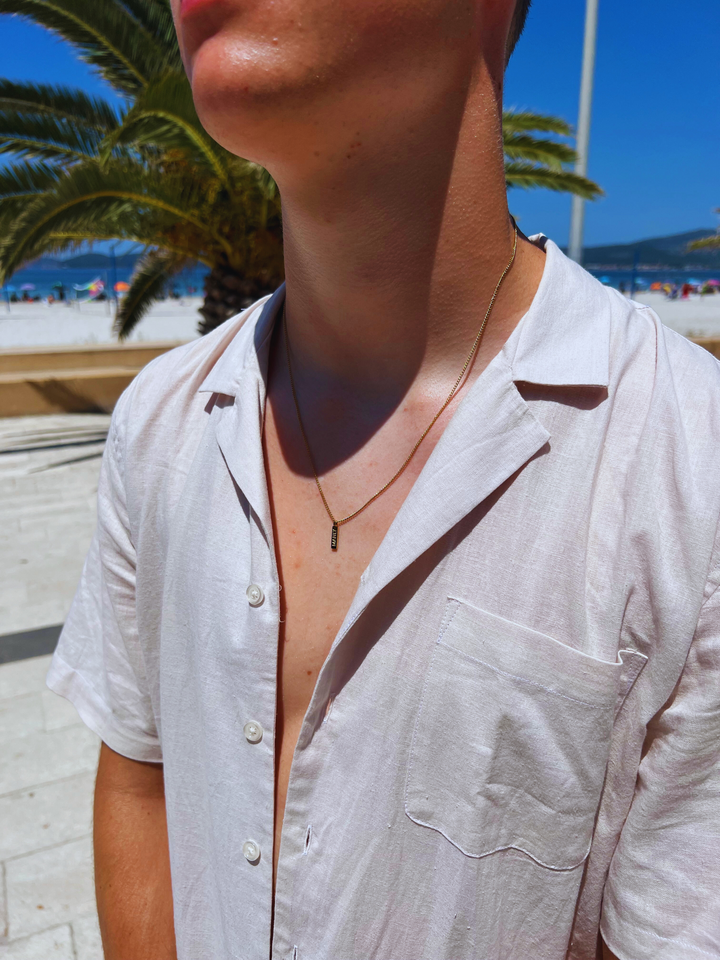 Minimal Pendant Necklace